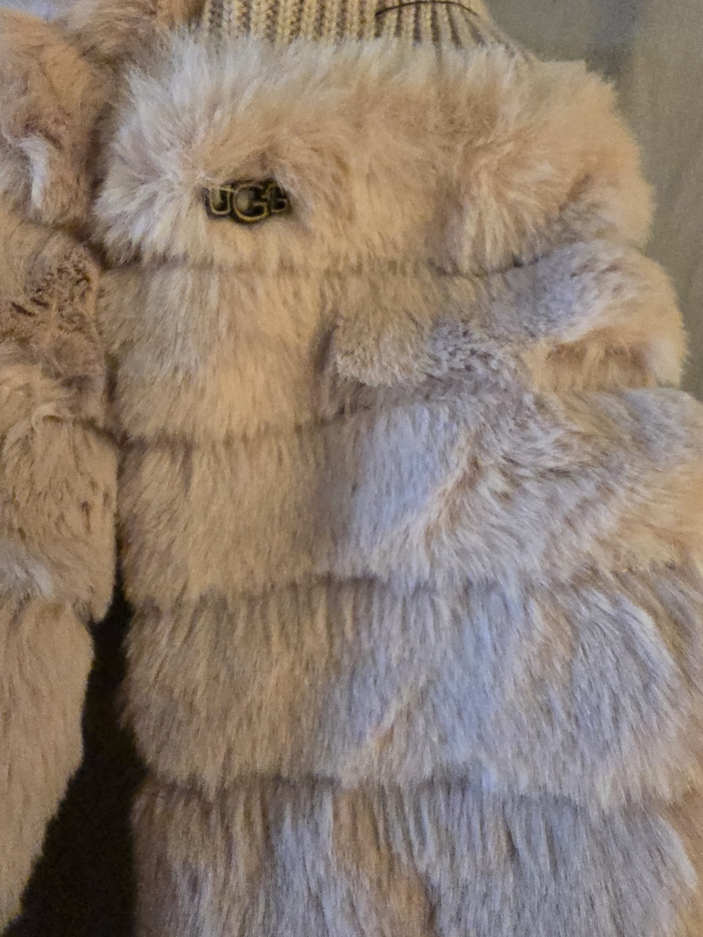 UGG Plush Shearling-Lined Mittens in Blush Pink-NWT! - Picture 9 of 10